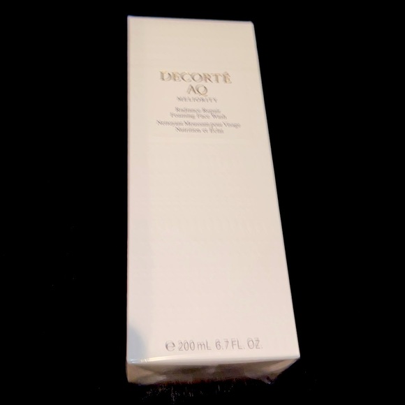 AQ Meliority Radiance Repair Foaming Face Wash - Picture 1 of 4